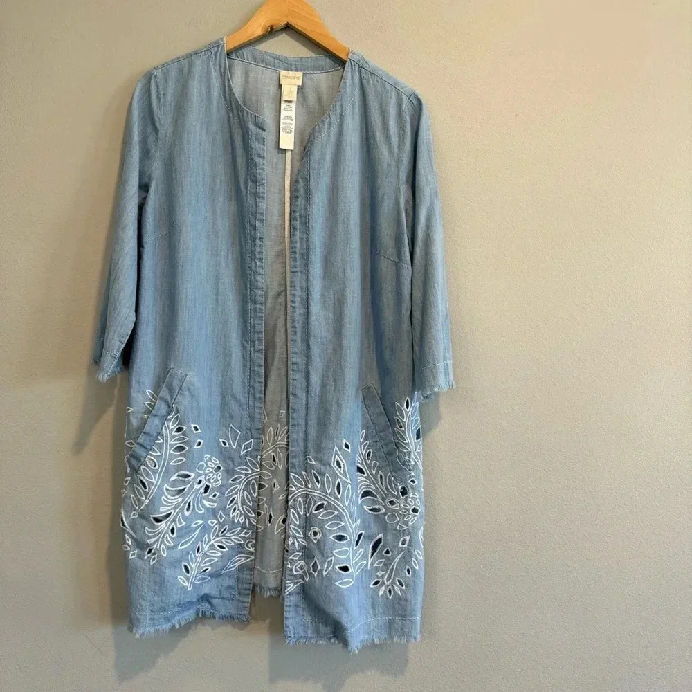 Chico’s Eyelet Chambray Topper Jacket Lightweight 3/4 Sleeves Beach Coastal M
